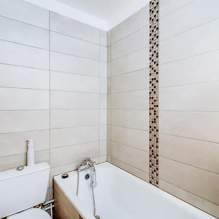 아파트 6 Personnes, 2 Chambres, Balcon, Parking Couvert, Proche Pistes - Fr-1-404-180 라몽지