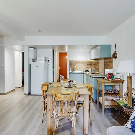 Appartement 6 Personnes, 2 Chambres, Balcon, Parking Couvert, Proche Pistes - Fr-1-404-180 *