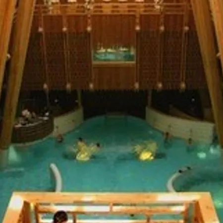 Appartement 6 Personnes, 2 Chambres, Balcon, Parking Couvert, Proche Pistes - Fr-1-404-180